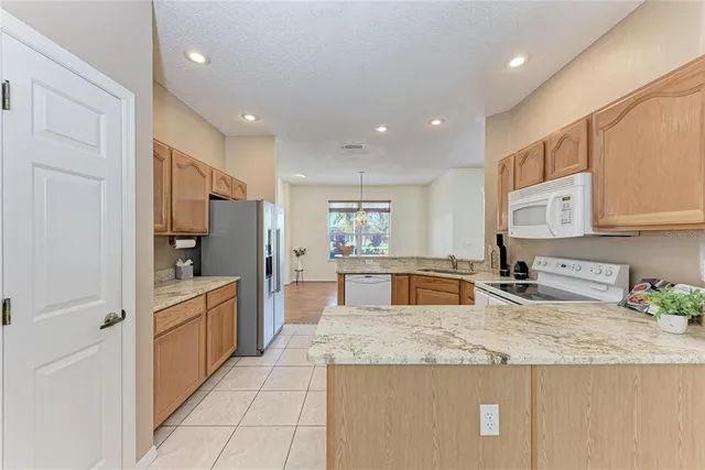 $3,400 | 5022 46th Street West, Bradenton, FL 34210