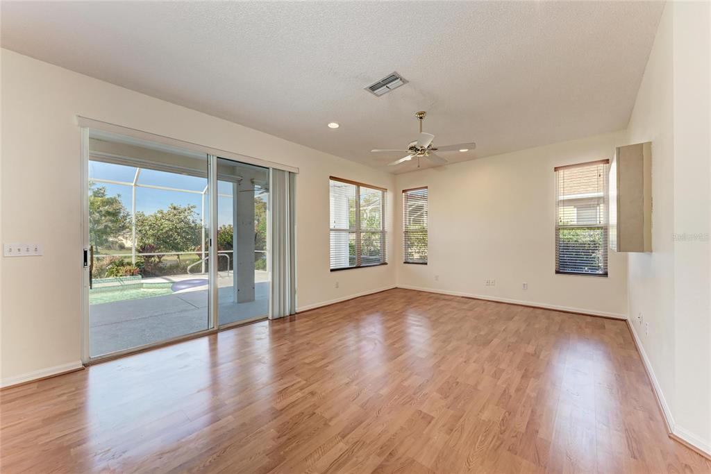 5022 46th Street West Bradenton, FL 34210 - Photo 9 of 56