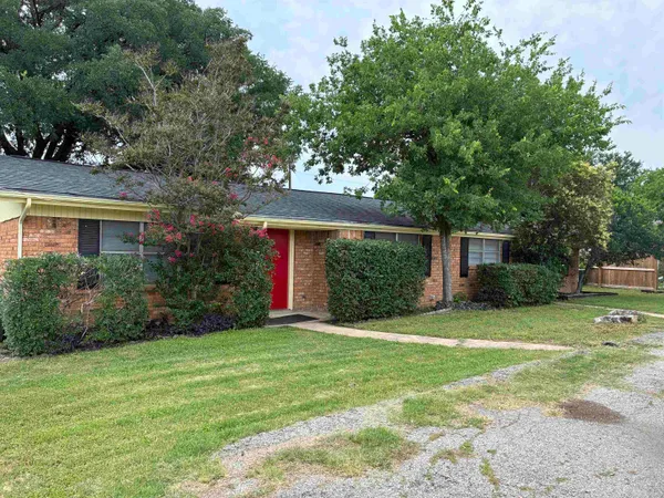 $1,350 | 1112 A Northwood Drive, Marble Falls, TX 78654
