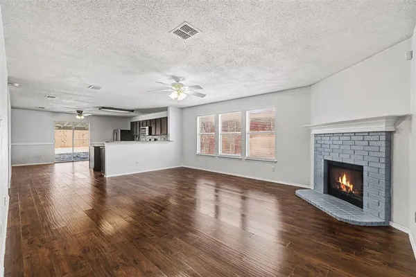 $1,875 | 1551 Brandywine Lane, Little Elm, TX 75068