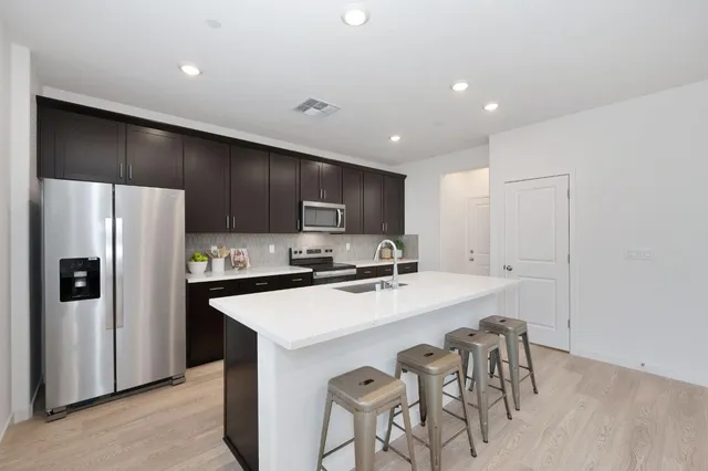 $624,999 | 5304 Allentown Way, Sacramento, CA 95835