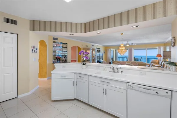 $1,950,000 | 16750 Gulf Boulevard, Unit 414, North Redington Beach, FL 33708