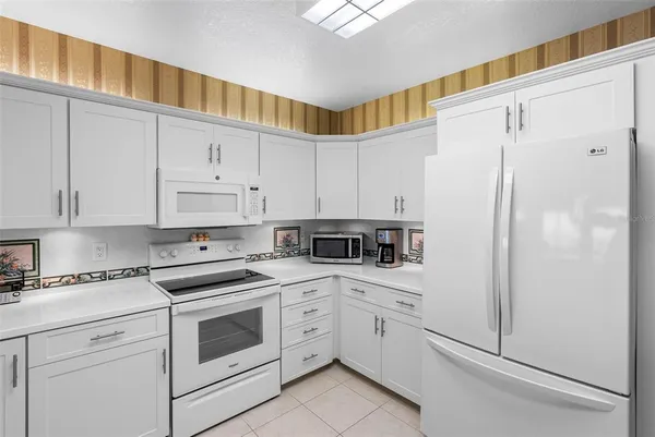 $1,950,000 | 16750 Gulf Boulevard, Unit 414, North Redington Beach, FL 33708