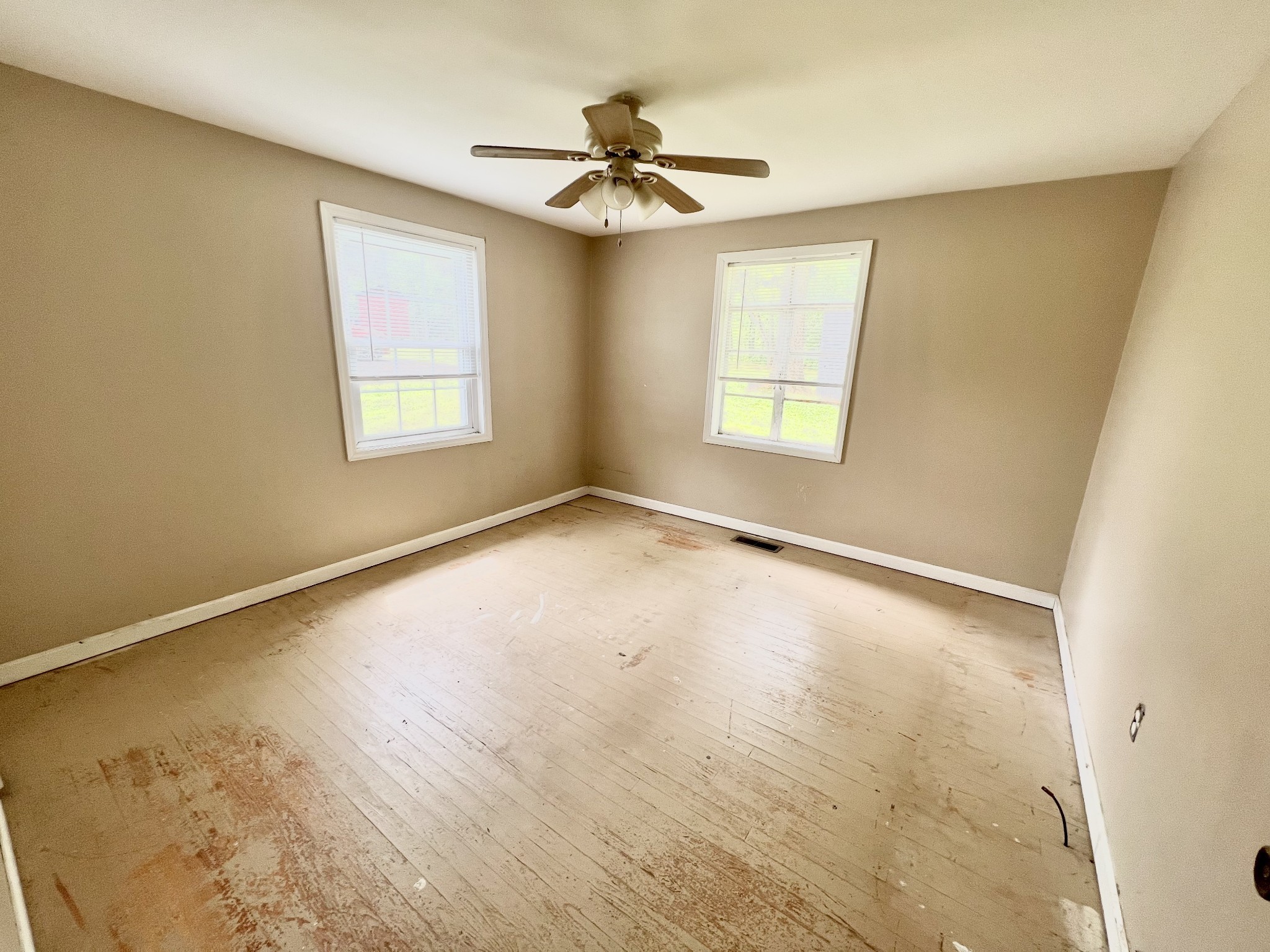 123 West Shellsford Road McMinnville, TN 37110 - Photo 12 of 15 Gallery Image 12