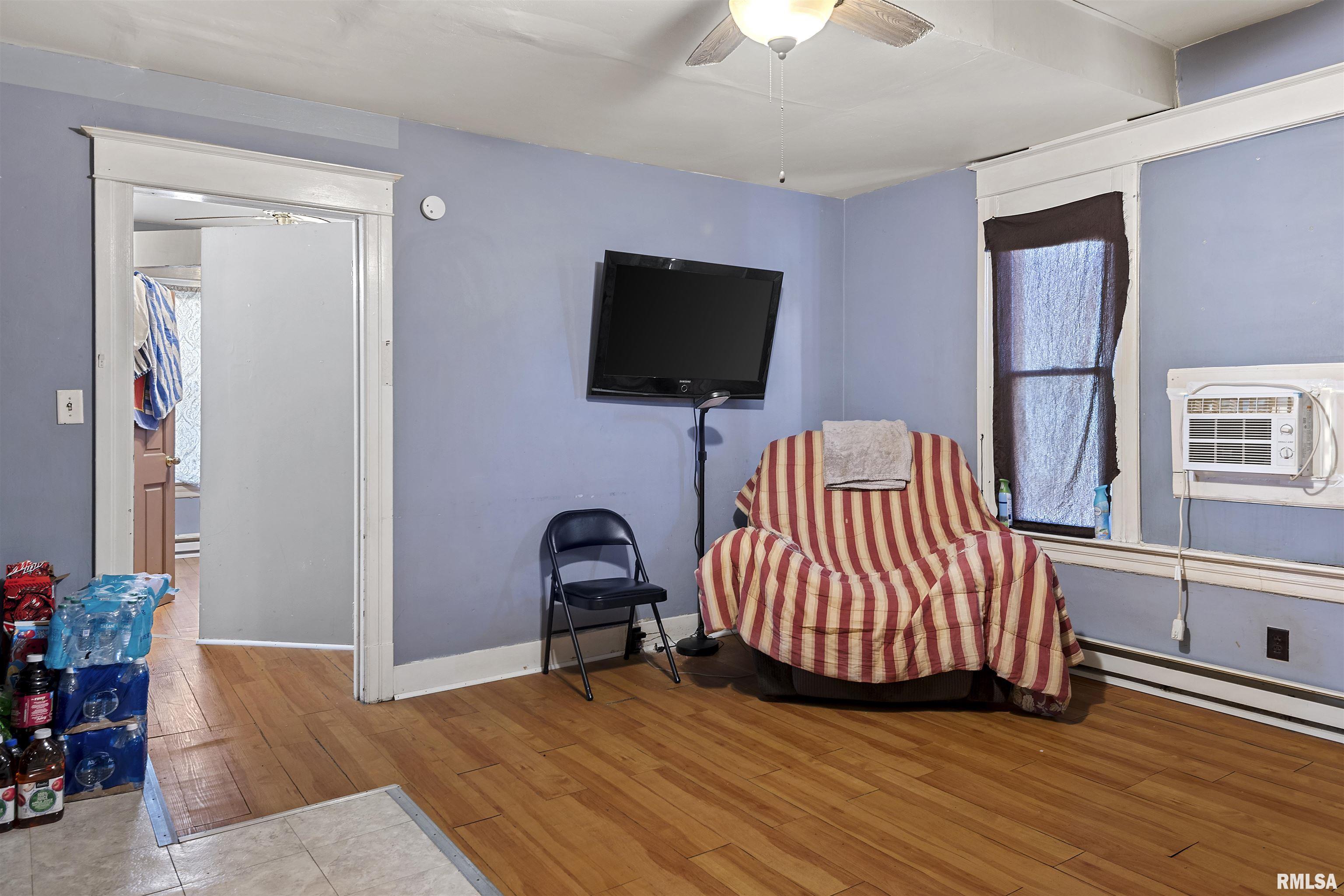 716 East Black Avenue Springfield, IL 62702 - Photo 12 of 24