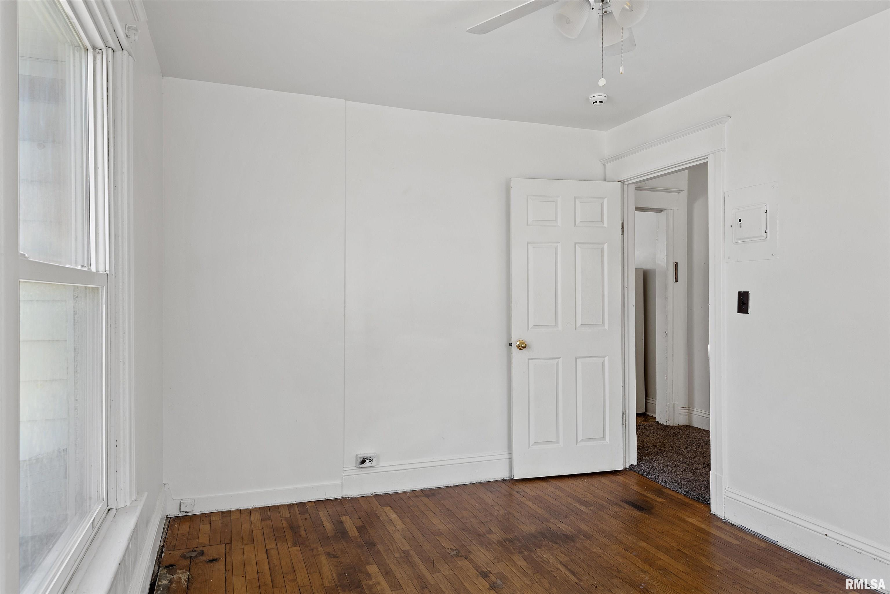 716 East Black Avenue Springfield, IL 62702 - Photo 15 of 24