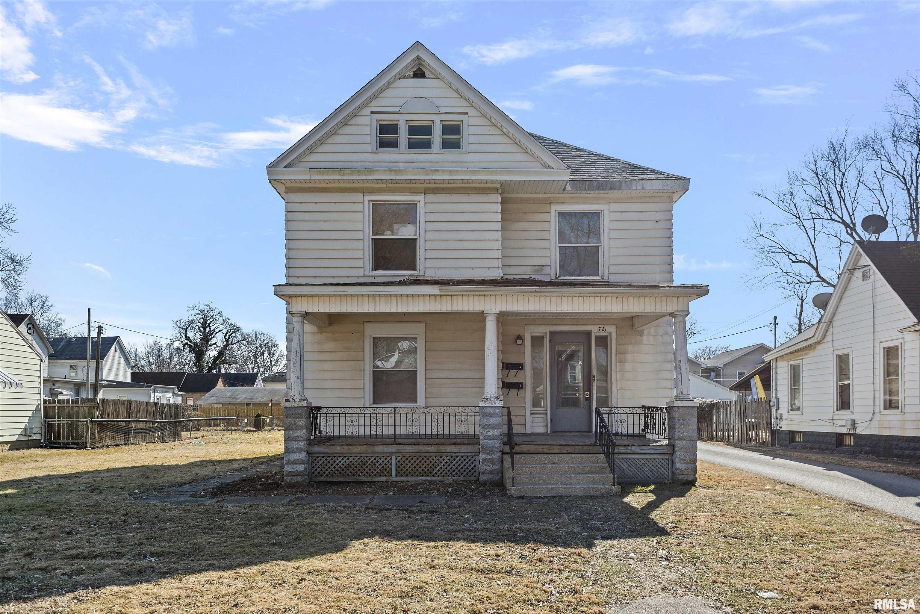 716 East Black Avenue Springfield, IL 62702 - Photo 2 of 24