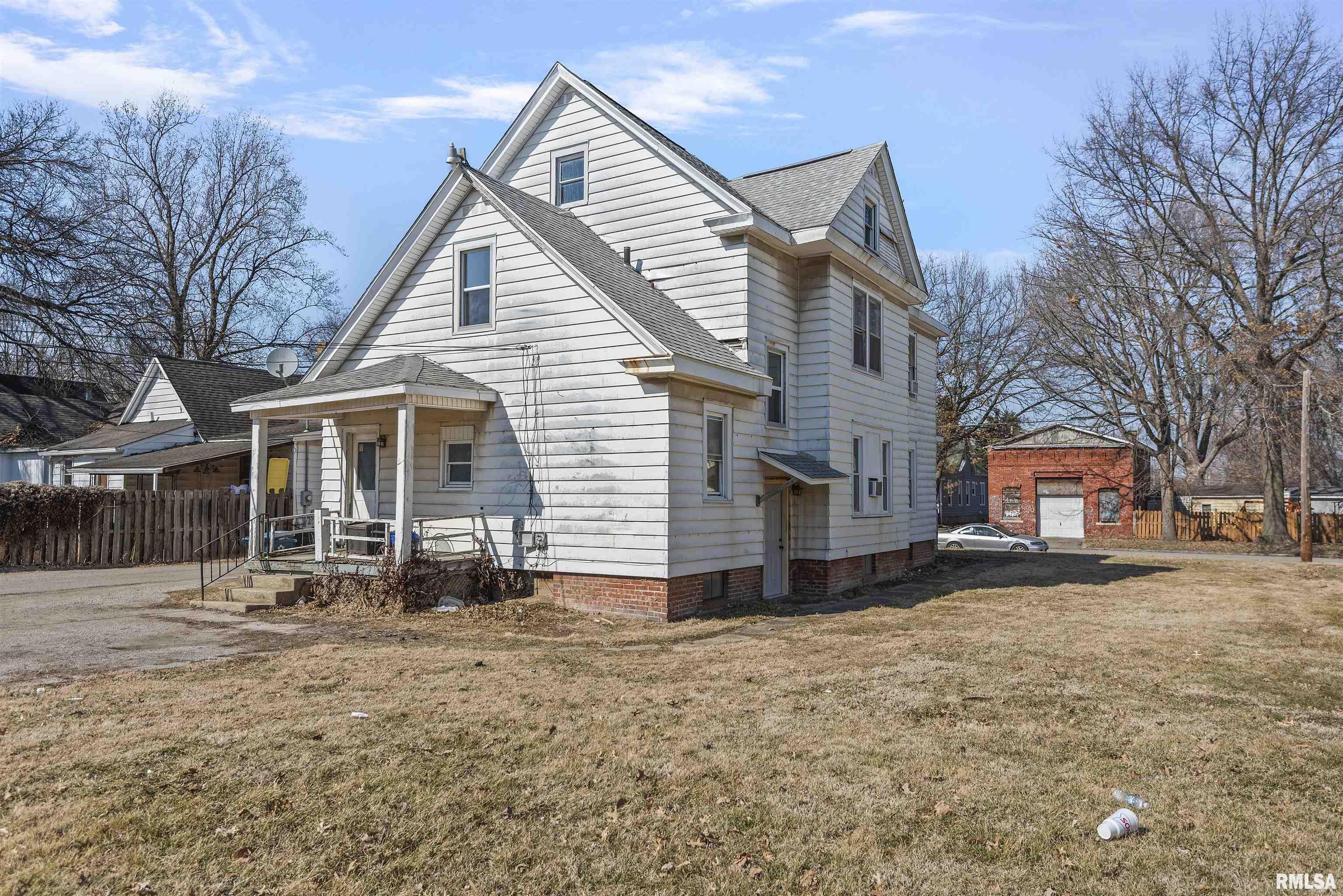 716 East Black Avenue Springfield, IL 62702 - Photo 4 of 24
