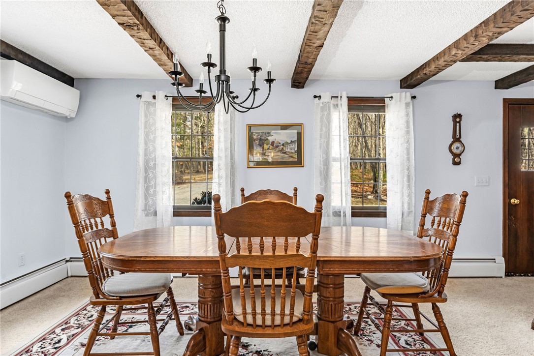 293 Lee Circle Burrillville, RI 02859 - Photo 11 of 40