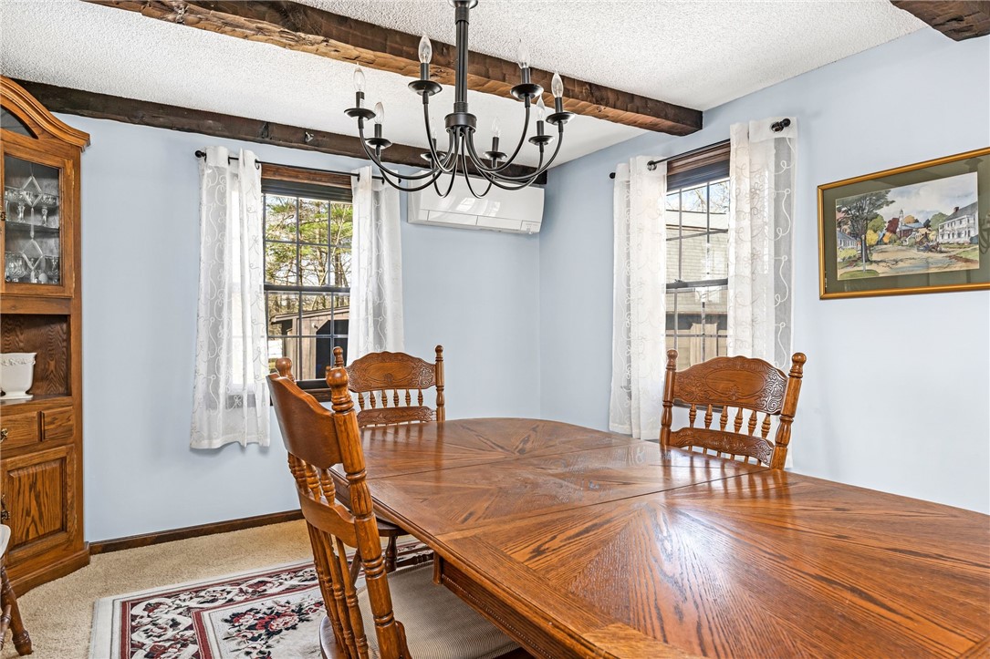 293 Lee Circle Burrillville, RI 02859 - Photo 12 of 40