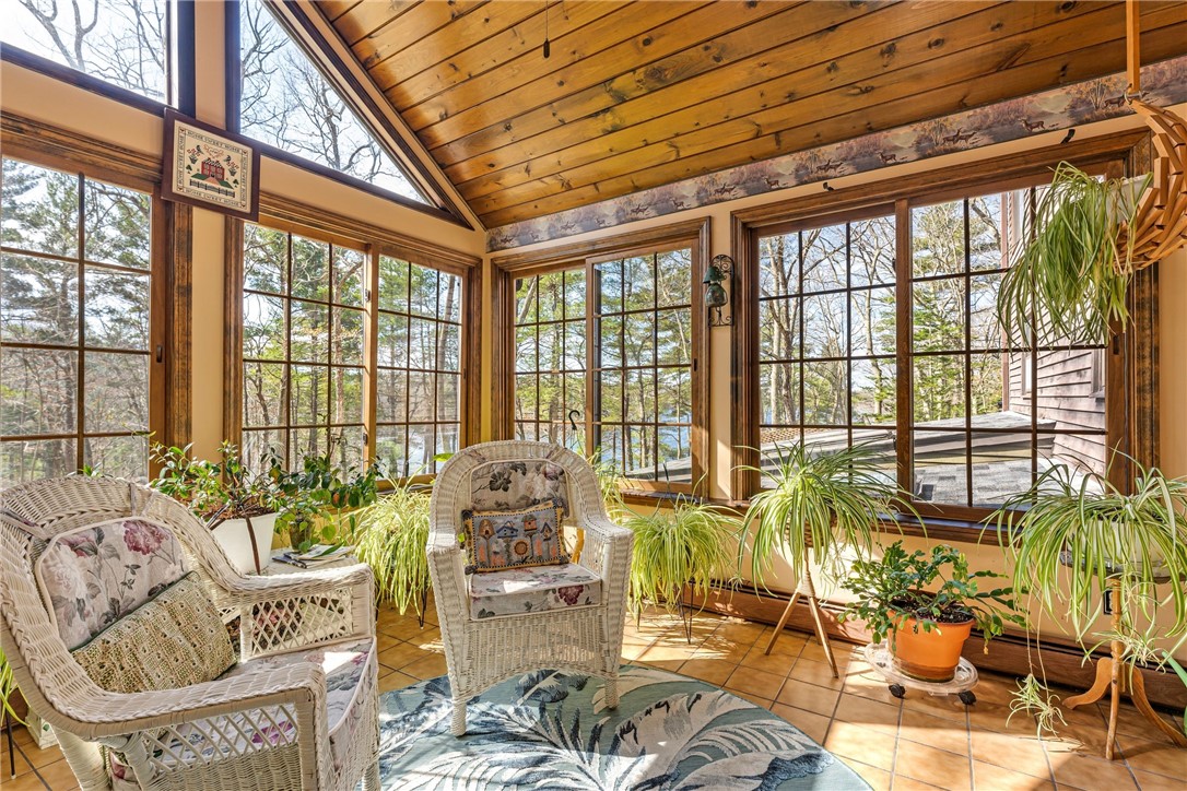 293 Lee Circle Burrillville, RI 02859 - Photo 16 of 40