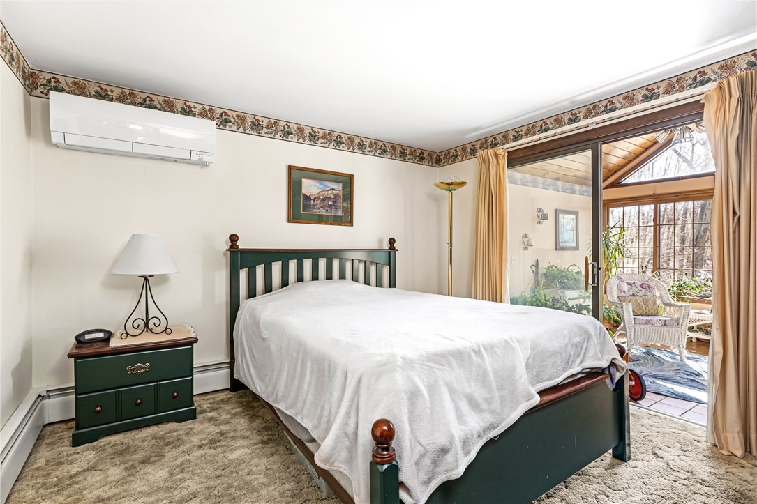 293 Lee Circle Burrillville, RI 02859 - Photo 17 of 40