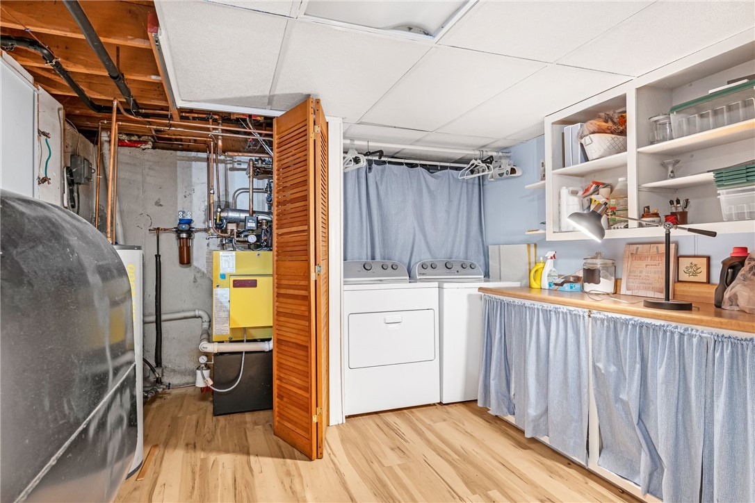 293 Lee Circle Burrillville, RI 02859 - Photo 32 of 40