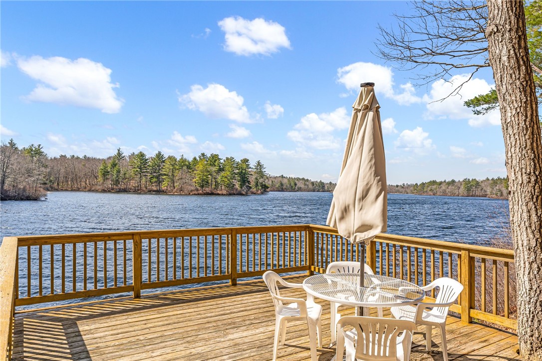 293 Lee Circle Burrillville, RI 02859 - Photo 35 of 40