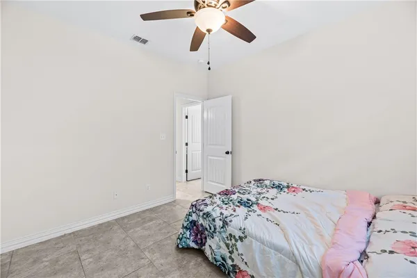 $2,499 | 3818 Pennine Way, Corpus Christi, TX 78414