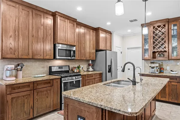 $2,499 | 3818 Pennine Way, Corpus Christi, TX 78414