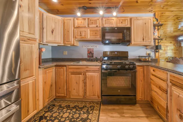 $370,000 | 57 Bear Trap Hwy Brooks, Brooks, ME 04921