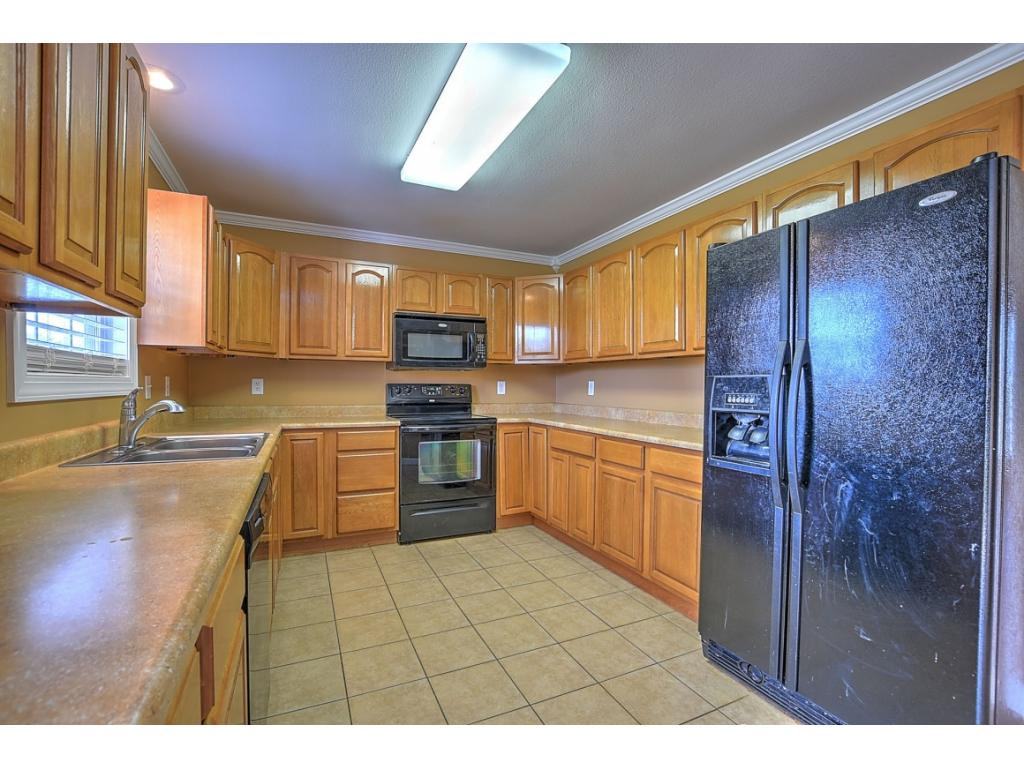 2405 Holly Creek Road Greeneville, TN 37745 - Photo 12 of 34 Photo 12