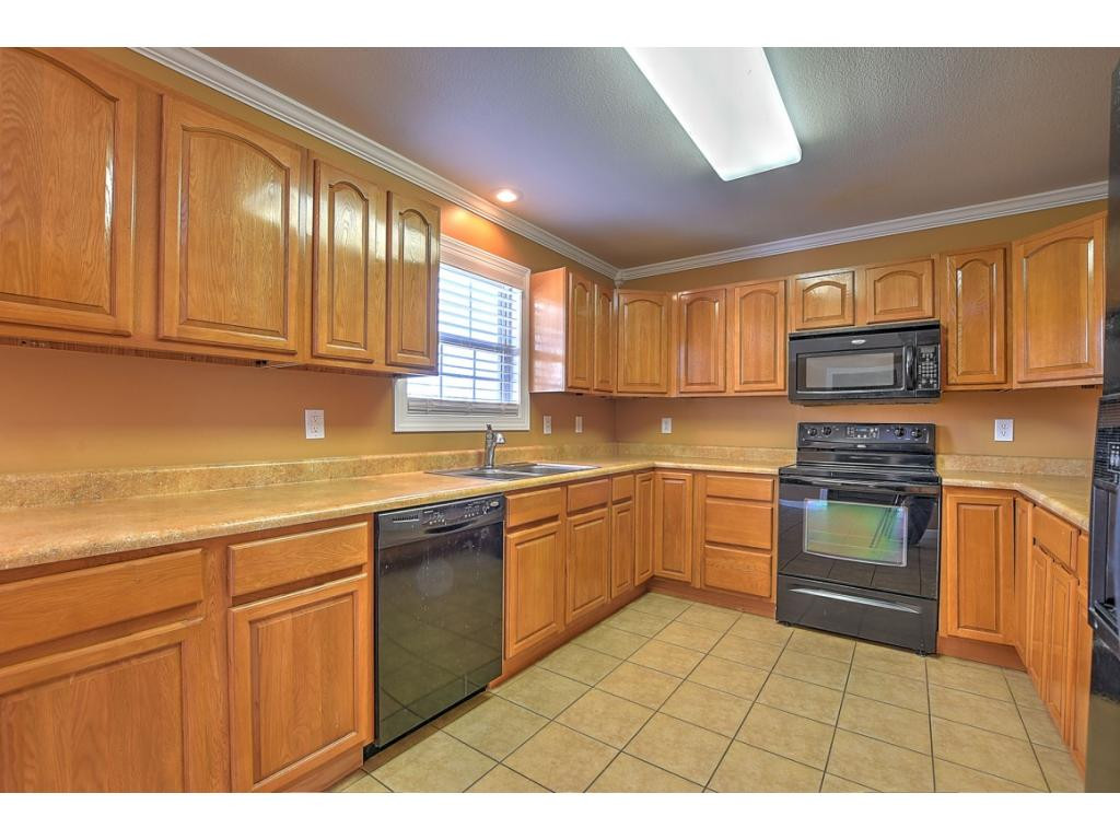 2405 Holly Creek Road Greeneville, TN 37745 - Photo 13 of 34 Photo 13