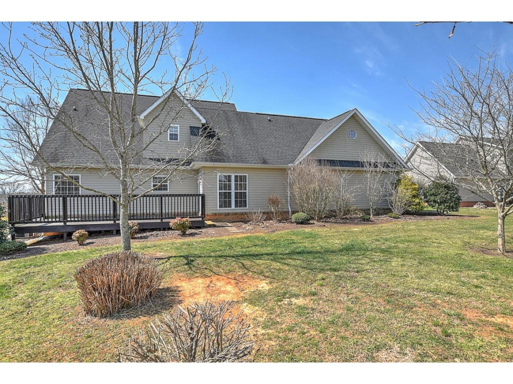2405 Holly Creek Road Greeneville, TN 37745 - Photo 33 of 34 Photo 35