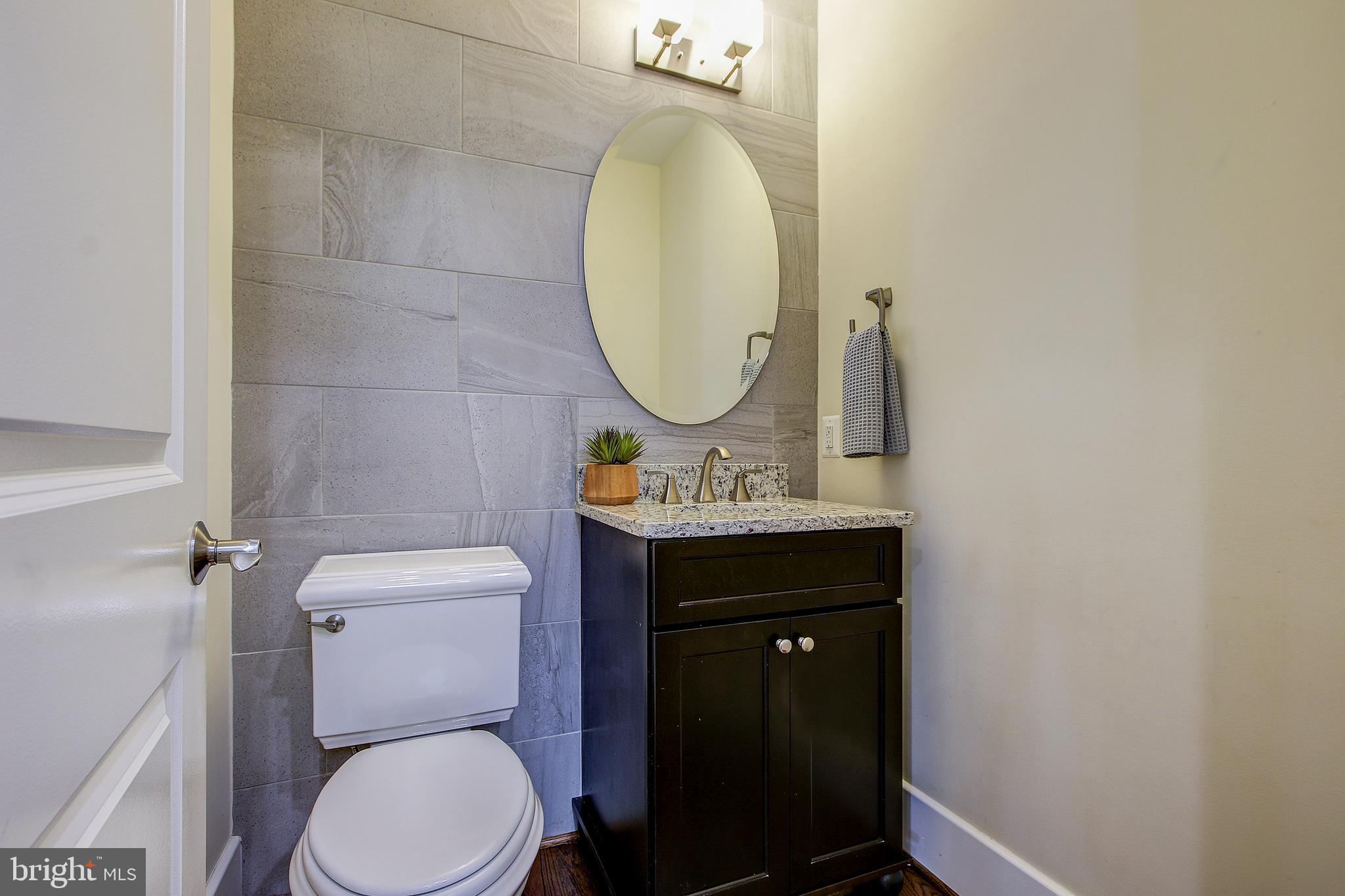 6101 Kirby Road Bethesda, MD 20817 - Photo 16 of 51 Main Level Powder Room