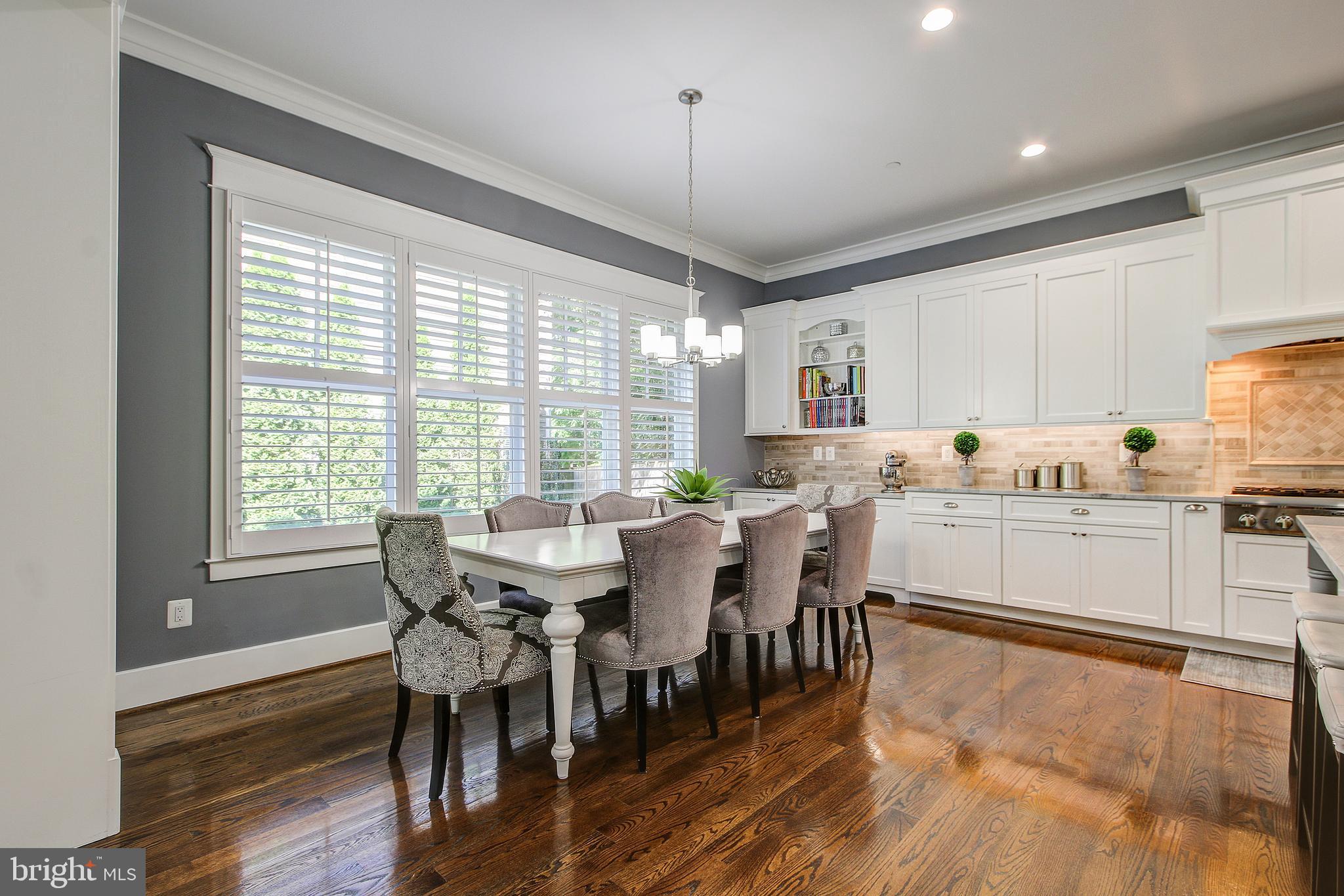6101 Kirby Road Bethesda, MD 20817 - Photo 20 of 51 LARGE BREAKFAST ROOM
