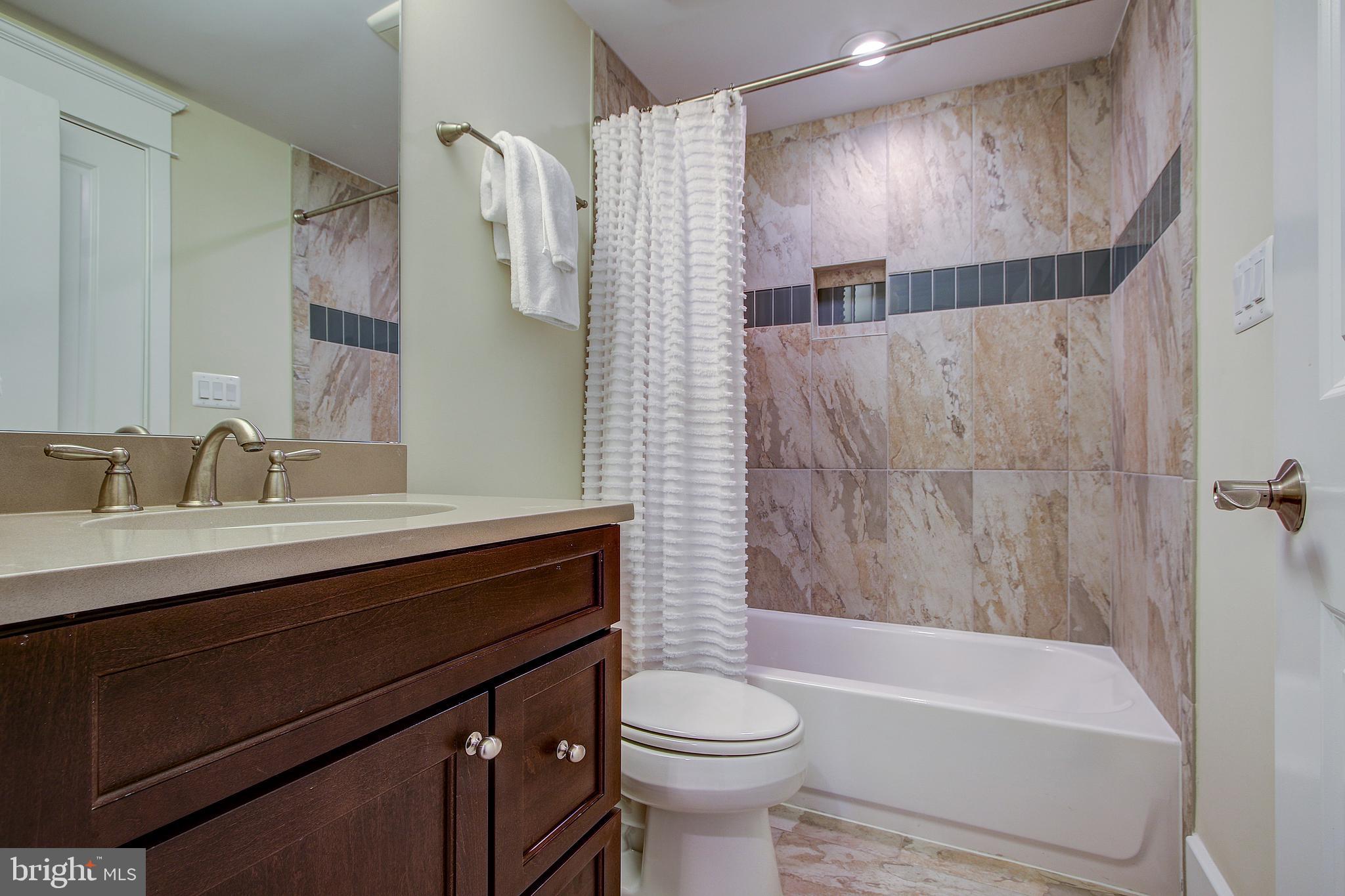 6101 Kirby Road Bethesda, MD 20817 - Photo 47 of 51 LOWER LEVEL ENSUITE BATHROOM #5