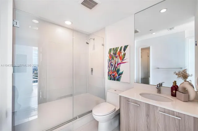 $599,000 | 501 Northeast 31st Street, Unit 3009, Miami, FL 33137