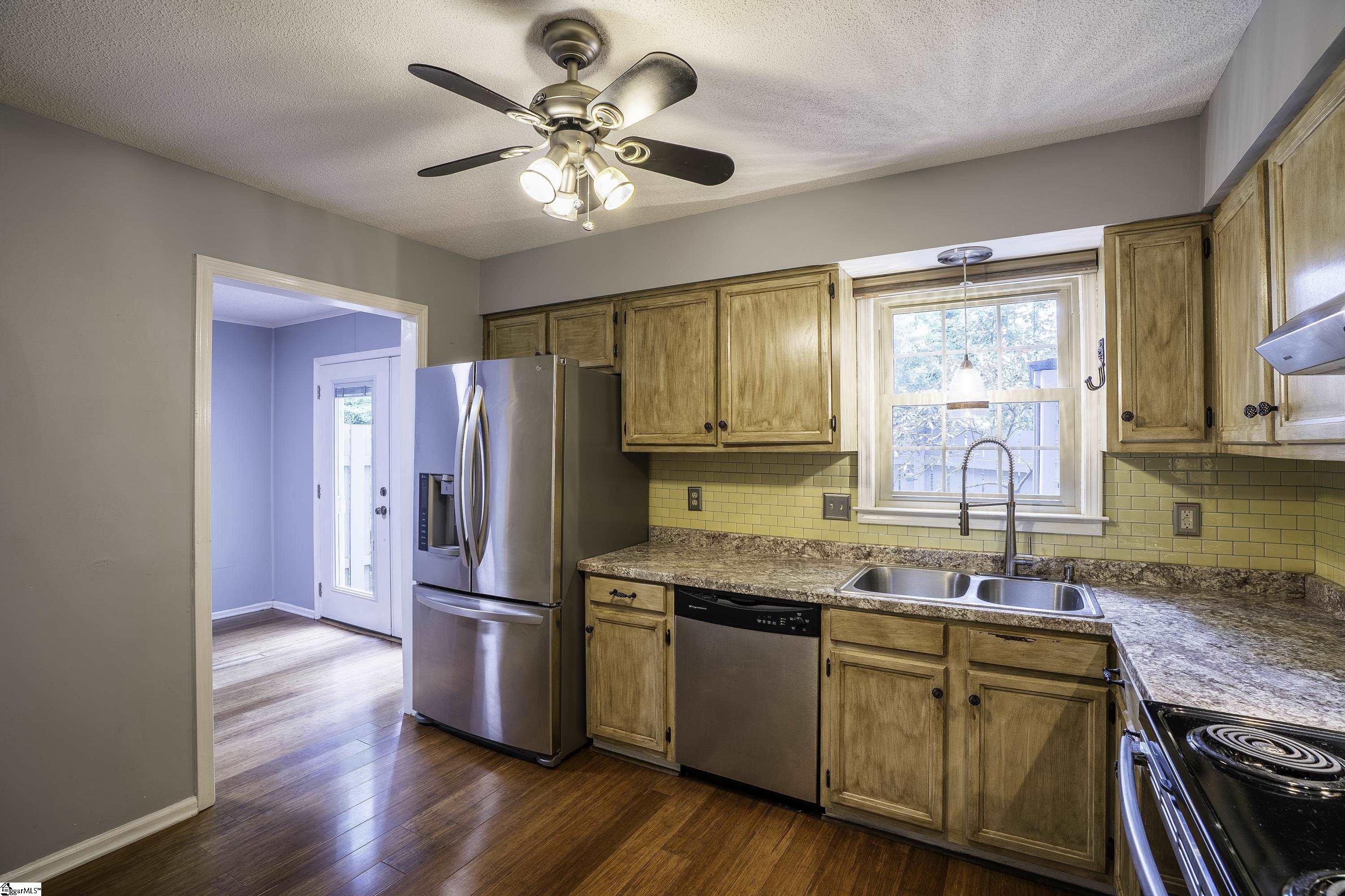 710 Hunts Bridge Road, Unit 16 Greenville, SC 29617 - Photo 11 of 38
