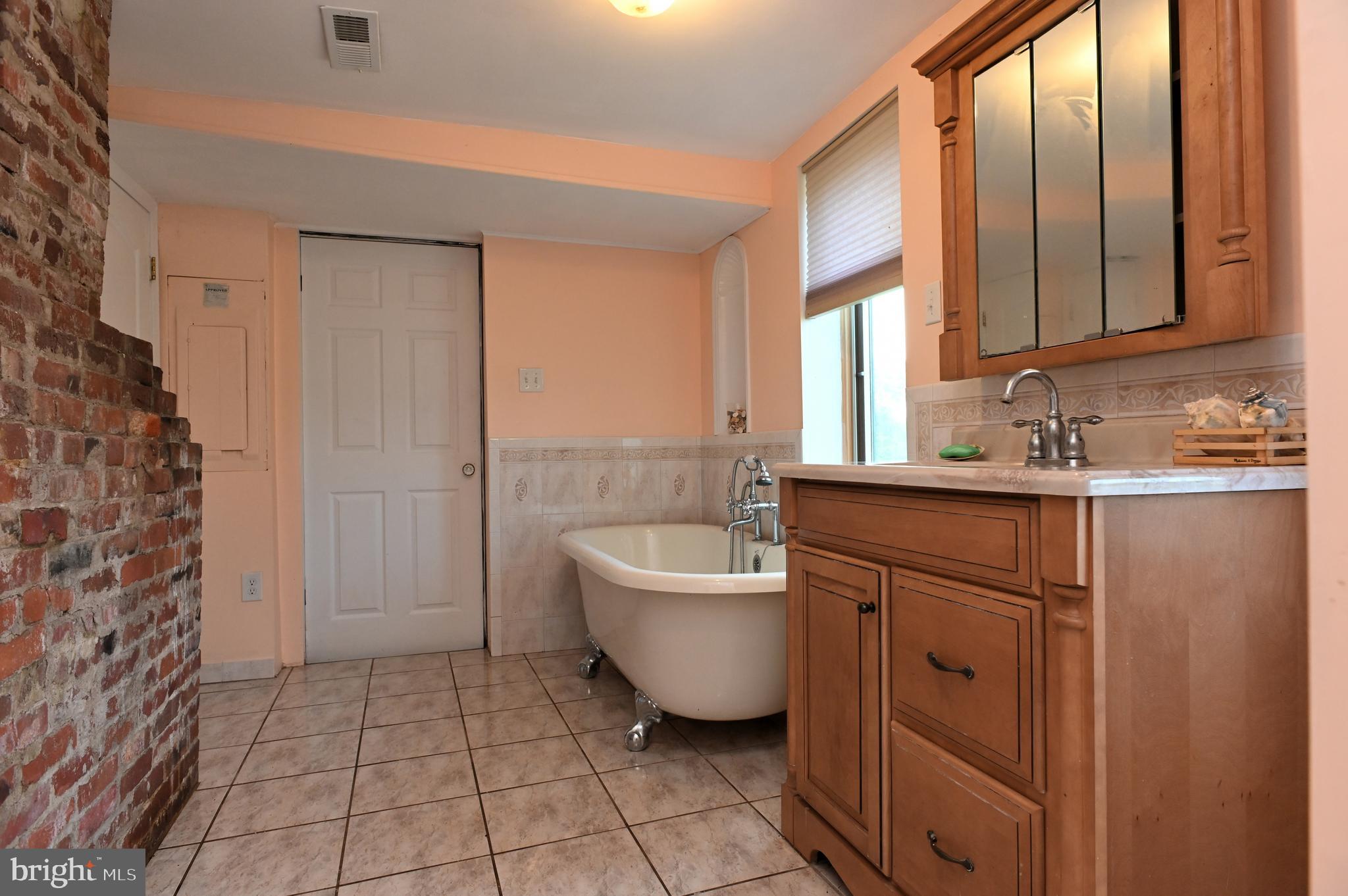 20503 Darnestown Road Dickerson, MD 20842 - Photo 14 of 33