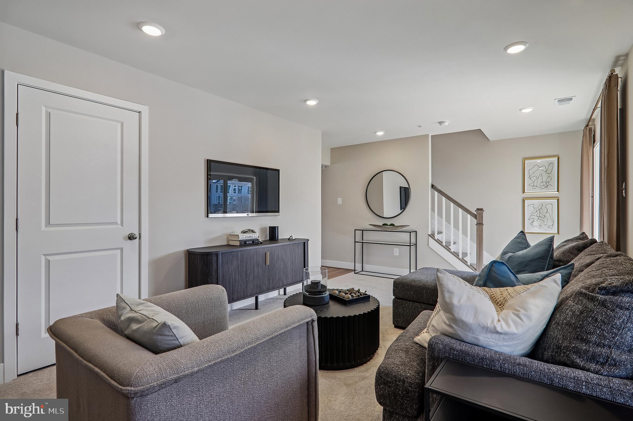 16617 Aruba Drive Accokeek, MD 20607 - Photo 3 of 36