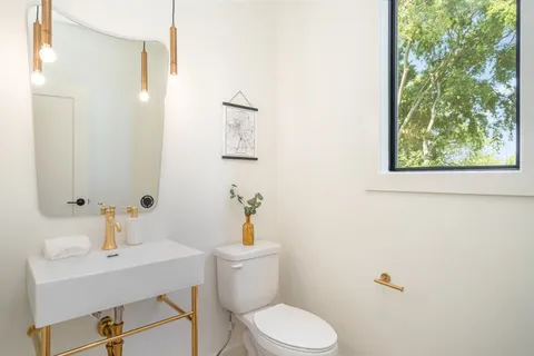 $1,350,037 | 542 D Rosedale Avenue, Unit 7, Nashville, TN 37211