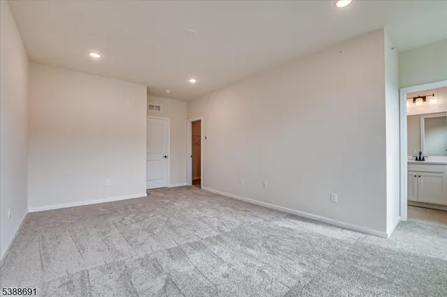 $4,200 | 624 Sadie Circle, New Brunswick, NJ 08901