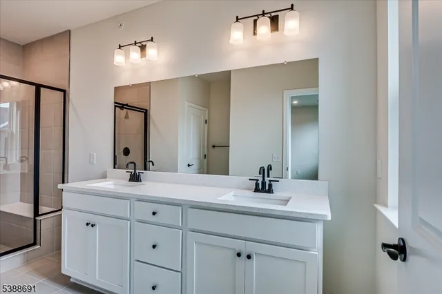 $4,200 | 624 Sadie Circle, New Brunswick, NJ 08901