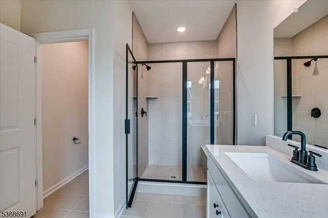 $4,200 | 624 Sadie Circle, New Brunswick, NJ 08901