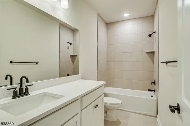 $4,200 | 624 Sadie Circle, New Brunswick, NJ 08901