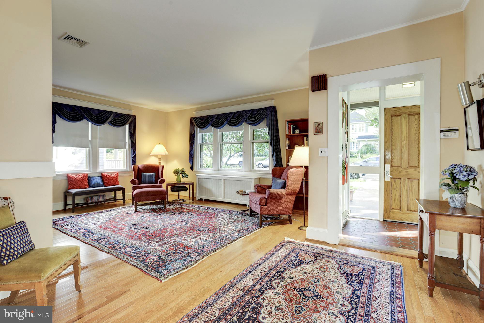 5526 Broad Branch Road Northwest Washington, DC 20015 - Photo 4 of 30 Living Room