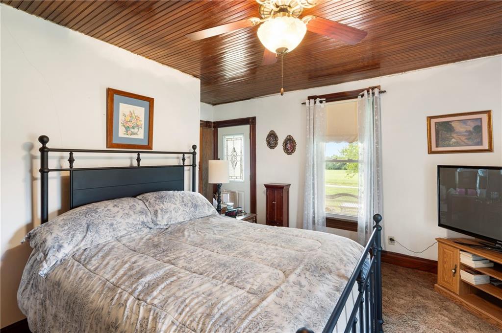 12189 119th Road Sweet Springs, MO 65351 - Photo 18 of 46
