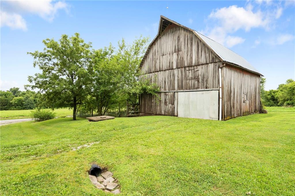 12189 119th Road Sweet Springs, MO 65351 - Photo 42 of 46