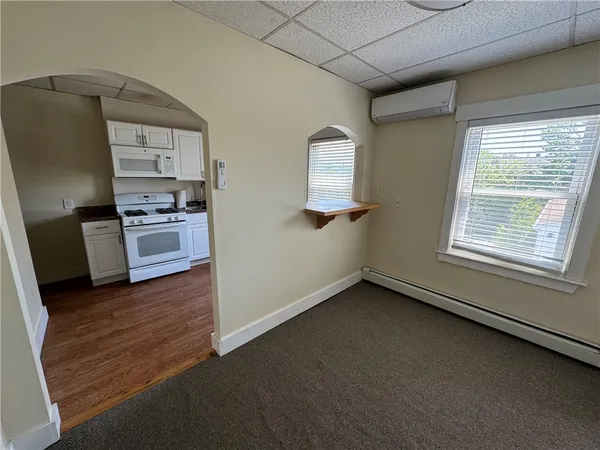 $2,150 | 38 Freebody Street, Unit 303, Newport, RI 02840