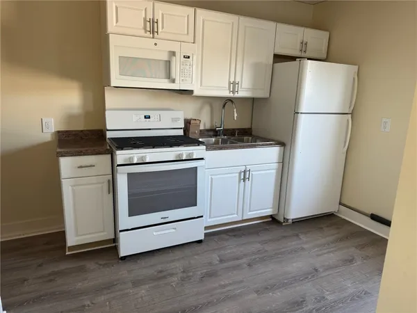 $2,150 | 38 Freebody Street, Unit 303, Newport, RI 02840