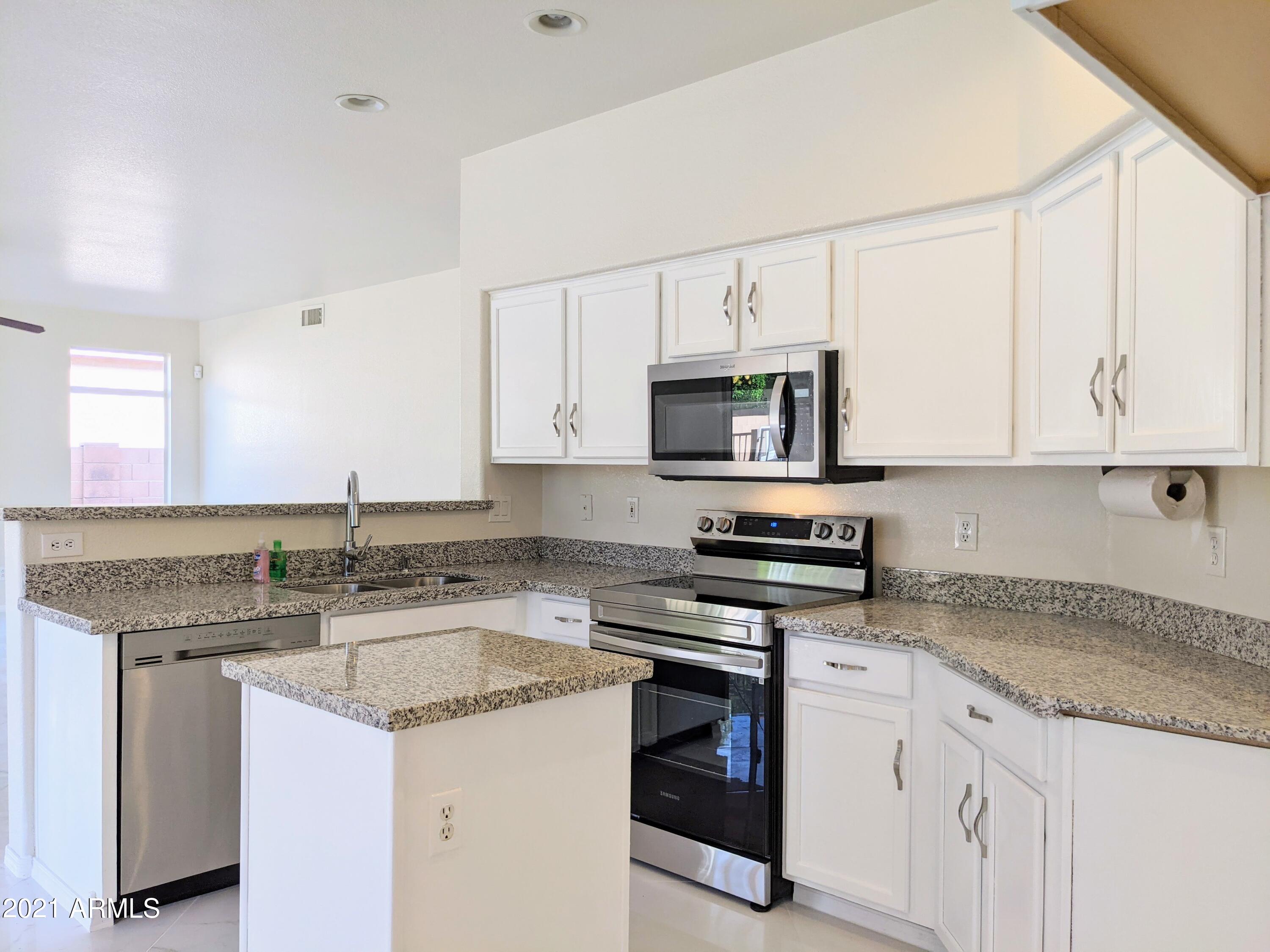 766 West Del Rio Street Gilbert, AZ 85233 - Photo 32 of 108 766 W DEL RIO ST