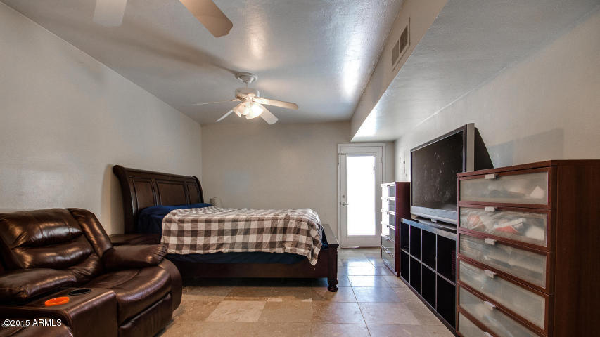 4106 East Camelback Road Phoenix, AZ 85018 - Photo 7 of 15 Photo 11.jpg