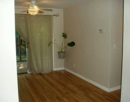 65 Ewing Road North Kingstown, RI 02852 - Photo 4 of 5 Dining Room.