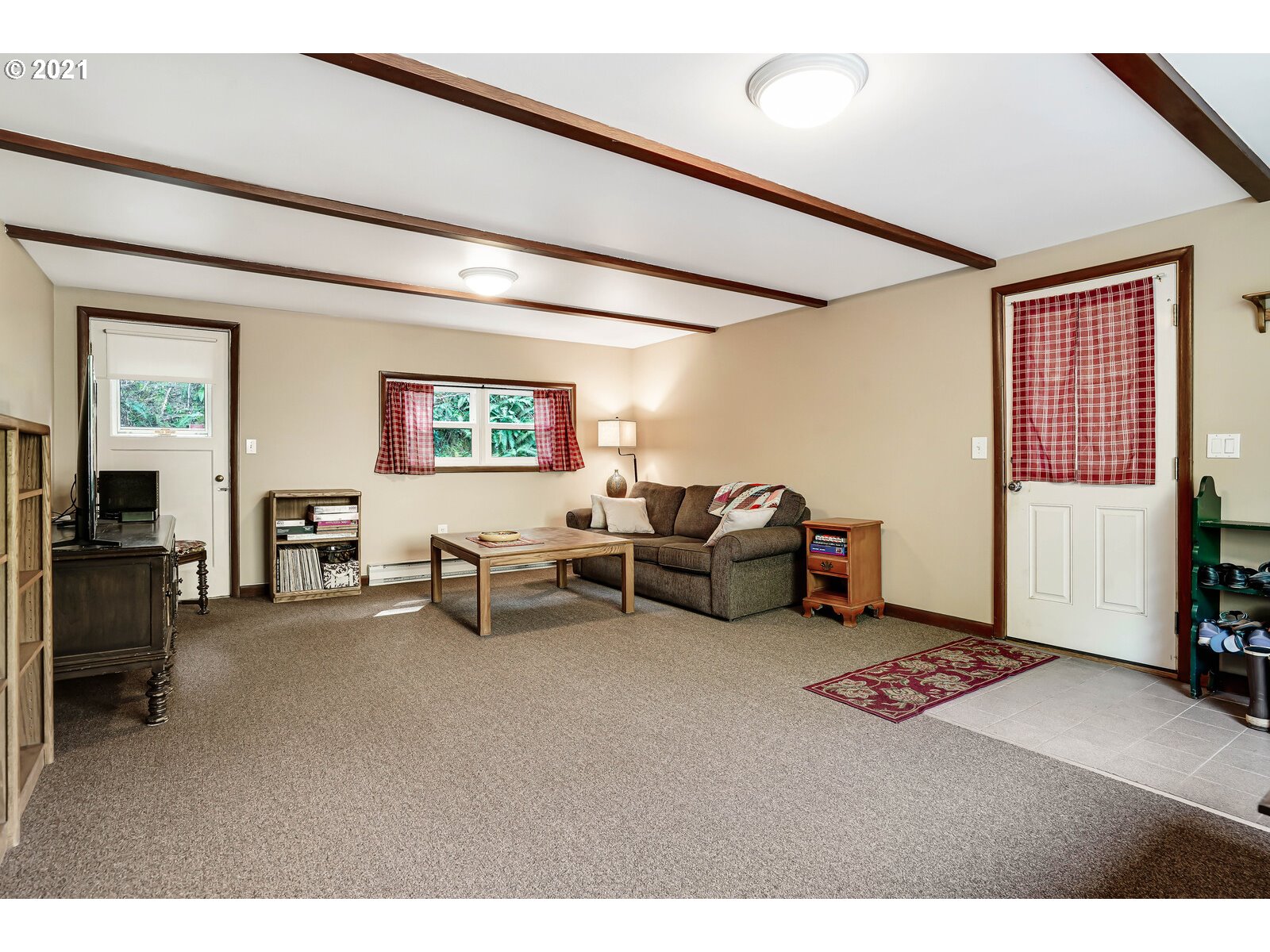 3950 Croisan Creek Road Salem, OR 97302 - Photo 15 of 32 Gallery Image 15