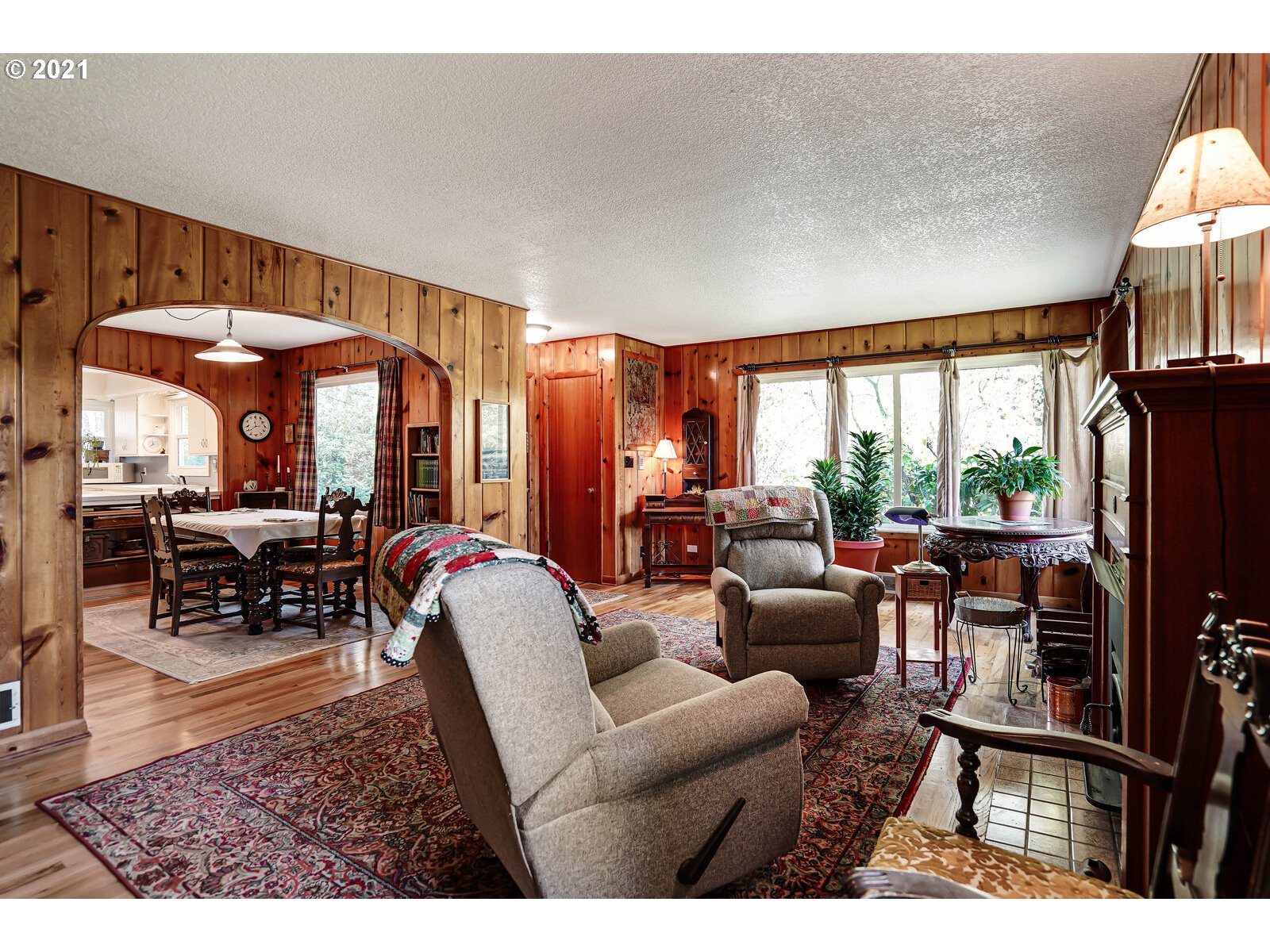 3950 Croisan Creek Road Salem, OR 97302 - Photo 3 of 32 Gallery Image 3