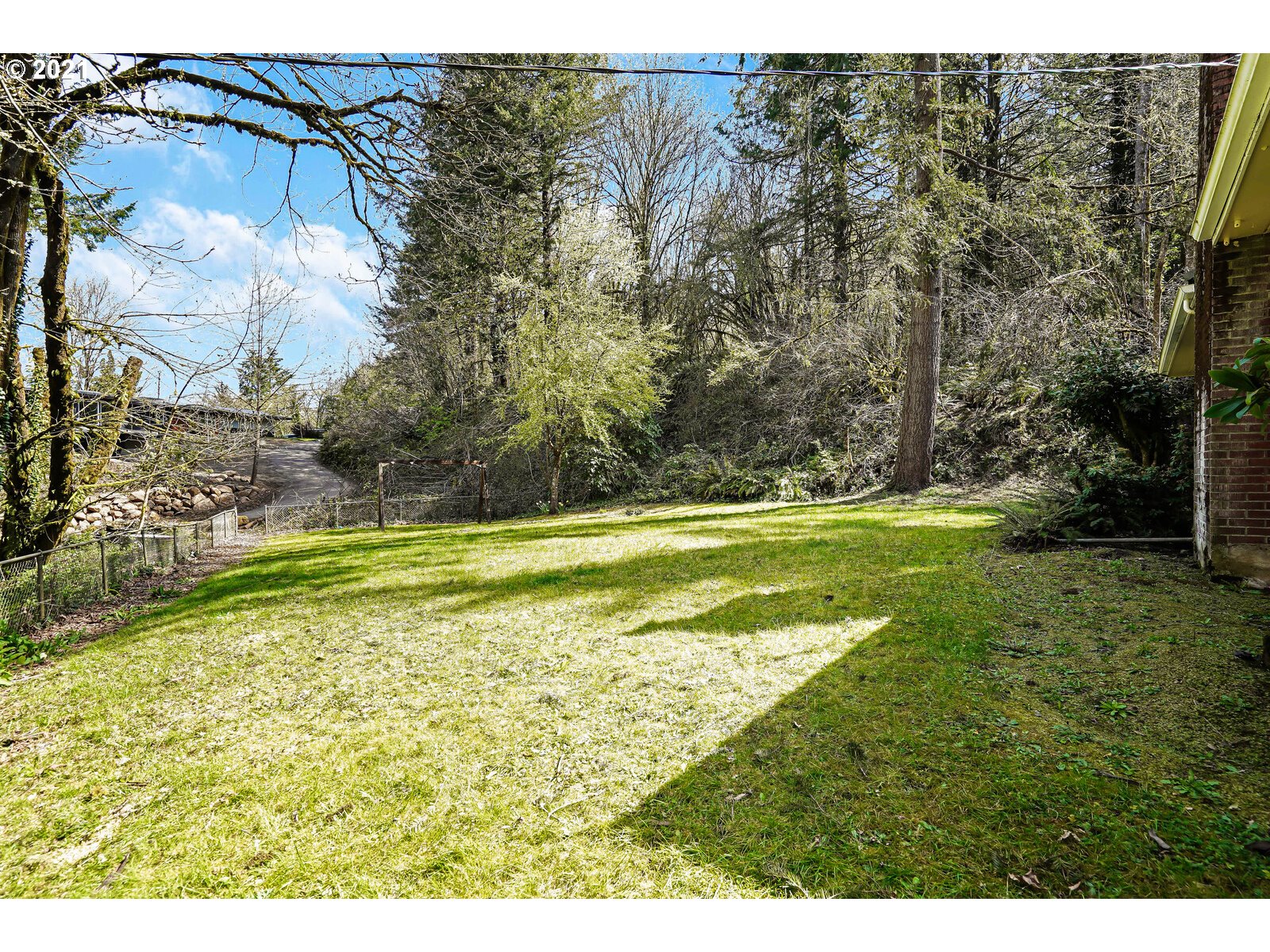 3950 Croisan Creek Road Salem, OR 97302 - Photo 27 of 32 Gallery Image 27