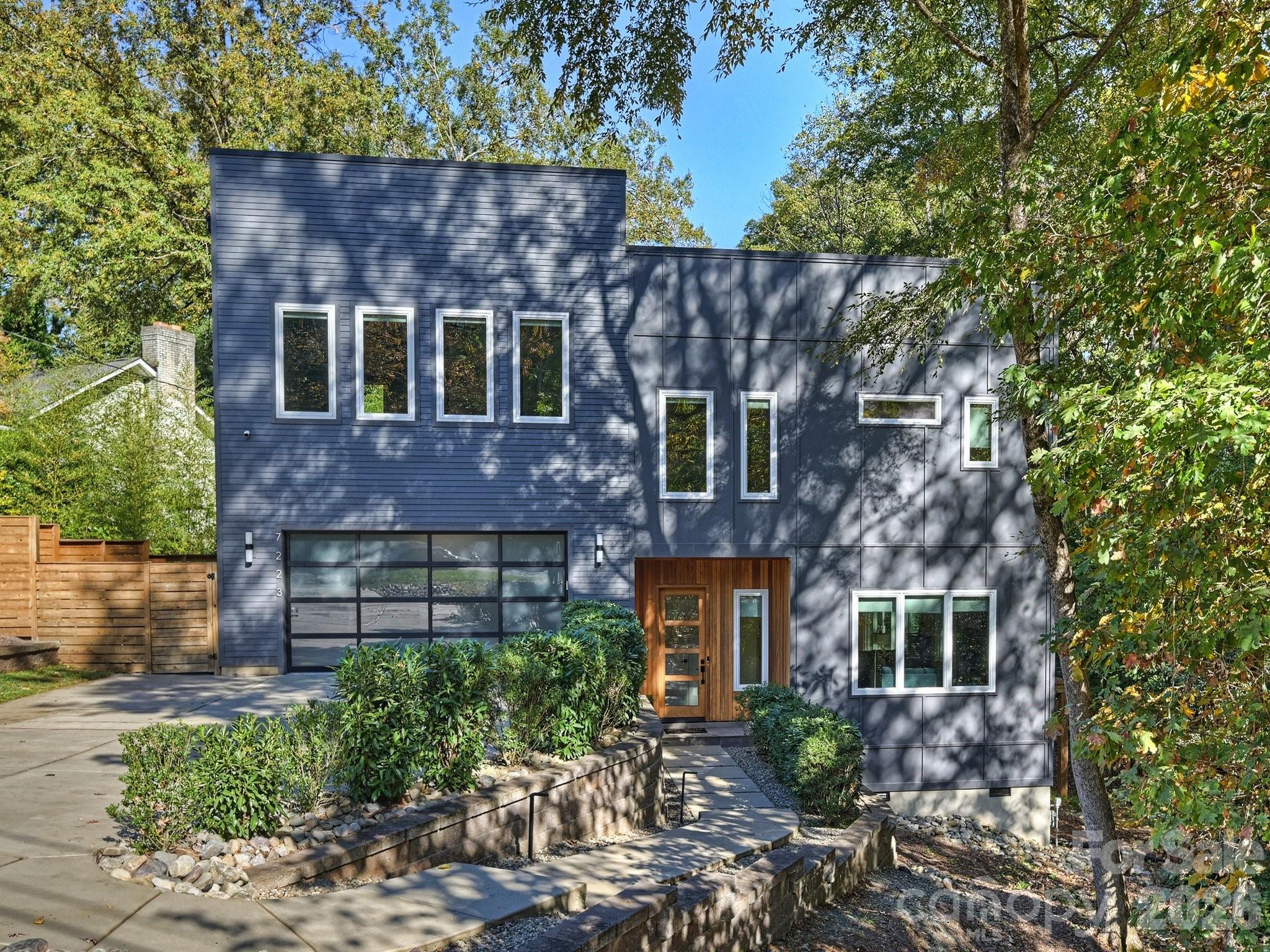 7223 Terrace Drive Charlotte, NC 28211 - Photo 3 of 48 a front view of house with a garden