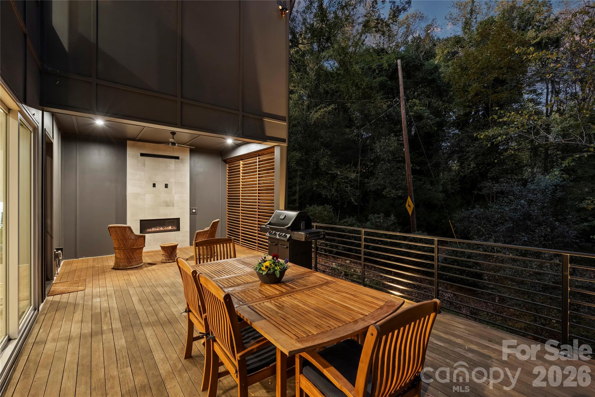 7223 Terrace Drive Charlotte, NC 28211 - Photo 43 of 45 a patio with water table and chairs