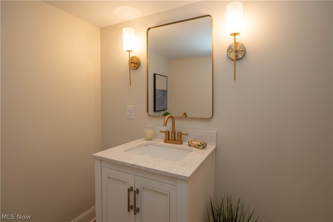 23095 Foster Road Wellington, OH 44090 - Photo 21 of 42 Half Bath